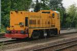 On 9 May 2009 VST-03 inspects the tracks at Geldermalsen station between 's-Hertogenbosch and Utrecht.