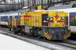 Strukton 303007 inspects the track at Amsterdam Centraal on 25 February 2017.