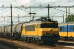 NS 1607 with tank train enters Roosendaal on 21 June 1998.