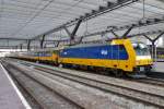 NS 186 001 calls at Rotterdam Centraal on 25 October 2015.