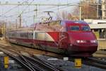 Thalys 4543 leaves Rotterdam Centraal on 26 March 2017.