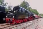 VSM 50 3654 stands with a photo freight to Eerbeek in Loenen on 7 September 2024 during the  terug naar Toen  train bonanza, that sees each year a steam train between Beekbergen and Loenen every 50 minutes and a steam train between Beekbergen and Apeldoorn every hour. 