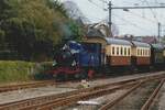 SHM-5 enters at Hoorn with a steam tr5ain from Wognum on 24 October 2009 during the annually held 'Bello' festival.