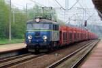 PKP Cargo EU07-1527 hauls a rake of empties through Rzepin on 3 May 2018. PKP Cargo EU07-1527 hauls a rake of empties through Rzepin on 3 May 2018.