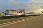 On 1 May 2016 EP07-450 catches the last sunlight at Warszawa Zachodnia.