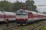 ZSSK 350 003 stands with a fast train at Bratislava Nove Mesto and will later go toward Bratislava hl.st.