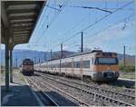 The RENFE ETB 7 447 065-4 and another ETB 447 leave as a regional train 
Latour-de-Carole-Enveitg train station in the direction of Barcelona. On the left of the picture you can see the SNCF BB 7293 with its parked night train to Paris.

April 19, 2024