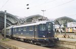 Ex-SBB 10008 calls at Köln Hbf on 21 May 2005.