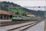 The BLS Re 4/4 II 501 (ex SBB) has arrived in Zweisimmen with its RE from Interlaken Ost and will later return to Interlaken. 

Aug 19, 2020