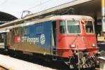 SBB 11228 stands at Luzern HB on 29 May 2002.