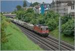 The SBB Re 4/4 II 11281 (Re 420 281-8) with a Cargo train by La Tour the Peilz.