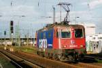 On 3 May 2009 SBB 421 389 runs light at Rheinhausen in the German Rhr-Area.