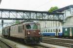 BLS 164 shunts a single wagon at Spiez on 13 May 2010.