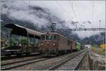 In Kandersteg, in addition to the BLS Re 465 004 seen in the background, the two BLS Re 4/4s 192 and 184 are also ironed up and are probably waiting for their next assignment; but the time of the