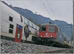 The SBB Re 6/6 11688 (620 088-5 )  Linthal  by Villeneuve.