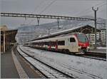 Two SBB RABe 523 on the Aigle by his stop in Vevey. 

10.01.2024