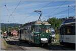 Autour de la voie ferrée / Around the iron railway (autumn event 2024) - This year a guest at the Blonay-Chamby railway: the beautifully prepared GFM (Historique) BDe 4/4 141 in  fir green ; the railcar was built in 1972. The picture shows the GFM railcar pulling up in Blonay to be able to take over passenger train 1407 to Chaulin. 

Sept. 7, 2024