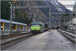 The BLS Re 465 002 leaves the m Goppenstein station with its car tunnel train.