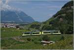 In wide curves through the Aigle vineyards, the ASD route gains the necessary height; in the picture the TPC ASD Beh 4/8 592 as R71 on the journey from Les Diablerets to Aigle.