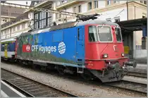 The SBB Re 4/4 II 11228  Kuoni  in Lausanne.
17.07.2007