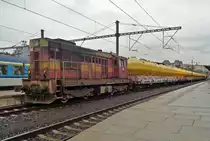 Cement train at Praha hl.n. on 18 September 2017, hauled by 742 405, takes a break and gets photographed as reward.