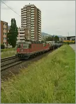 Re 6/6 11685 and a Re 44 II by Grenchen. 
07.06.2011