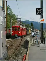 The RhB ABe 4/4 N� 35 is approaching Blonay. 
12.06.2011