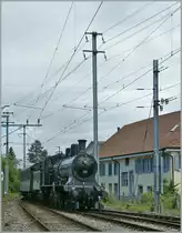 The B a 3/5 is arriving at Murten Station. 
25.06.2011